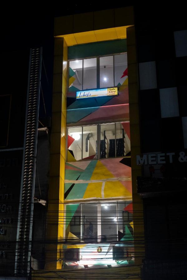 Liberta Hostel Bangkok Zewnętrze zdjęcie
